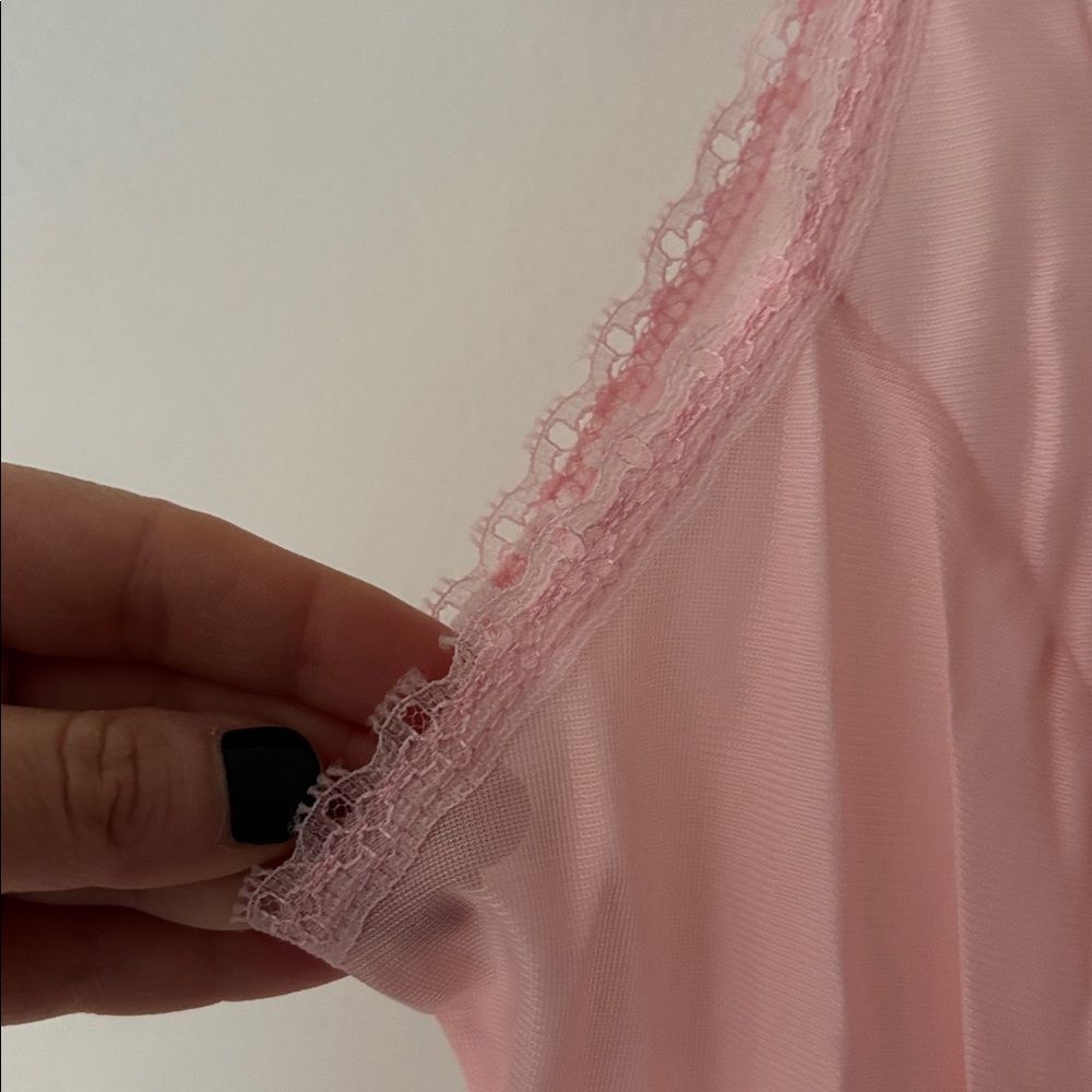🎀Vintage Deadstock🎀 Elegant Baby Pink Lace Trim Nightie Slip Dress Chemise Lg - Picture 4 of 11